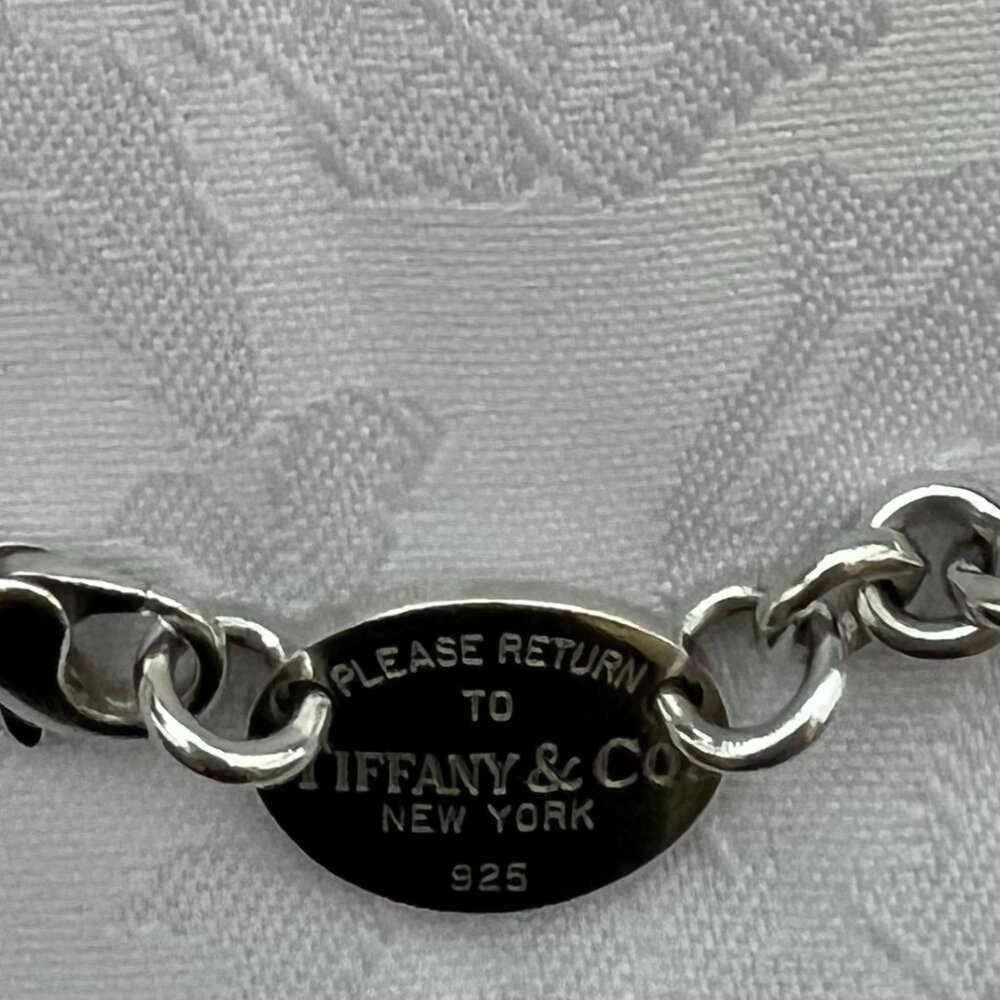 Tiffany & Co ( Return to Tiffany Choker Chain)